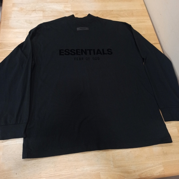 Fear Of God Essentials Mockneck Off Black Men's Size ,Tall Medium Oversized - Picture 3 of 16